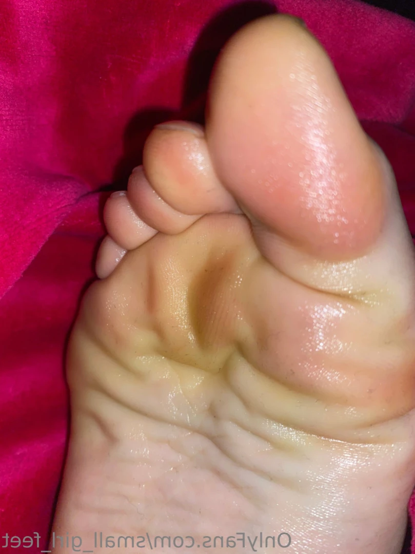 small_girl_feet Onlyfans leaked photo 12007091 on Hotleaks.tv