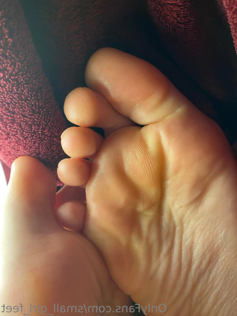 small_girl_feet Onlyfans leaked photo 12007135 on Hotleaks.tv