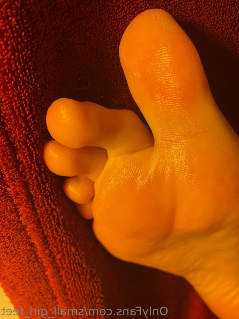 small_girl_feet Onlyfans leaked photo 12033163 on Hotleaks.tv