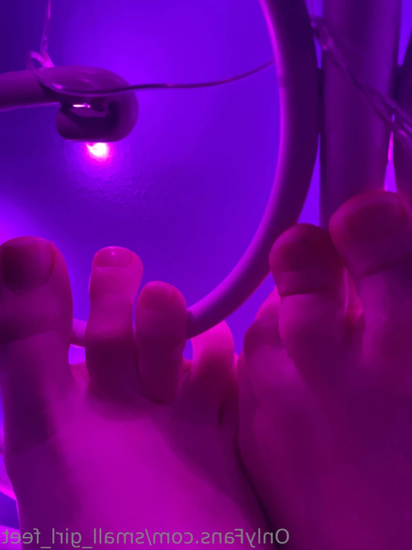 small_girl_feet Onlyfans leaked photo 13177331 on Hotleaks.tv