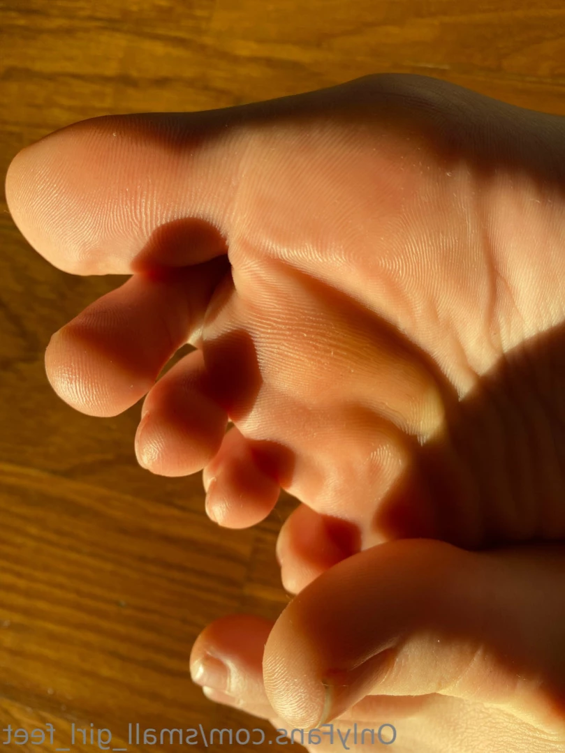 small_girl_feet Onlyfans leaked photo 13367097 on Hotleaks.tv