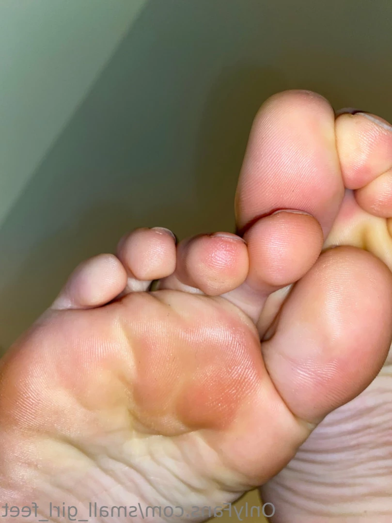 small_girl_feet Onlyfans leaked photo 13367550 on Hotleaks.tv