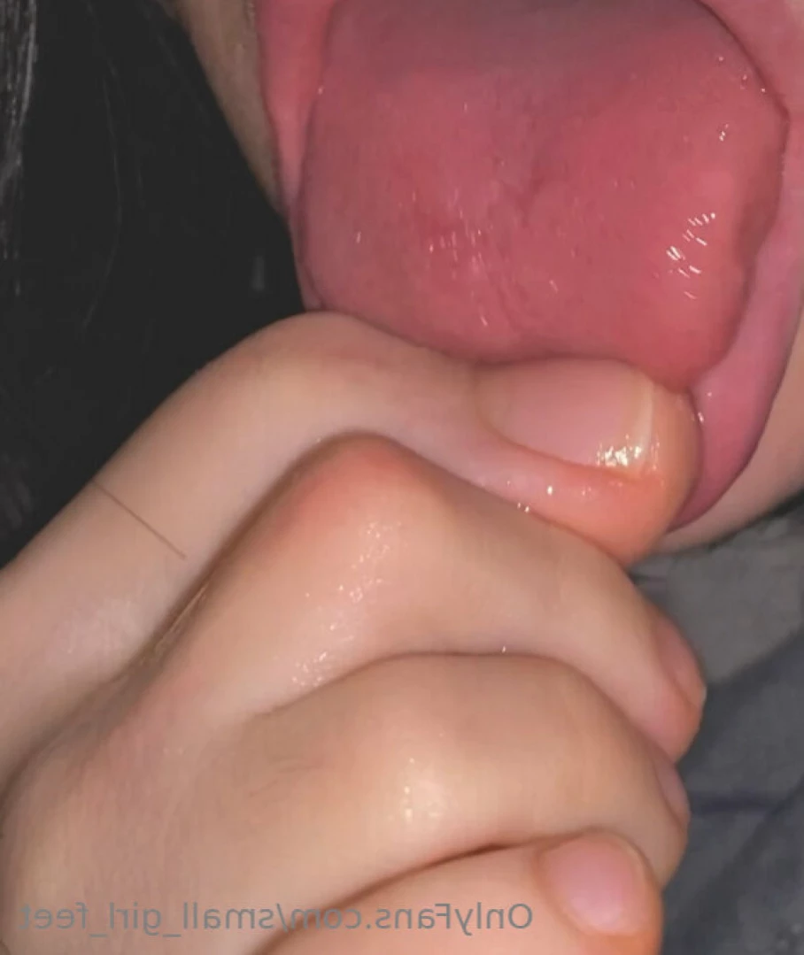 small_girl_feet Onlyfans leaked photo 13749588 on Hotleaks.tv