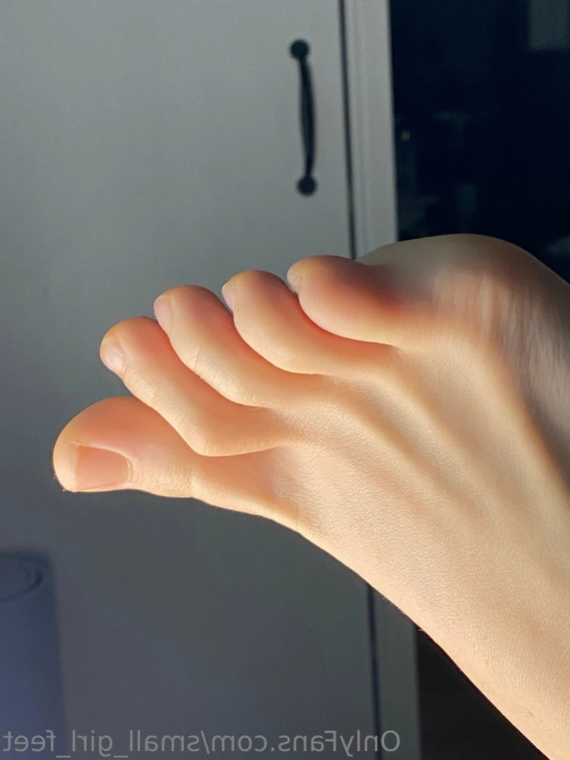 small_girl_feet Onlyfans leaked photo 13894992 on Hotleaks.tv