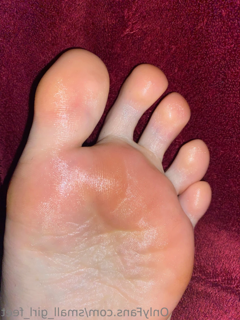 small_girl_feet Onlyfans leaked photo 13971104 on Hotleaks.tv