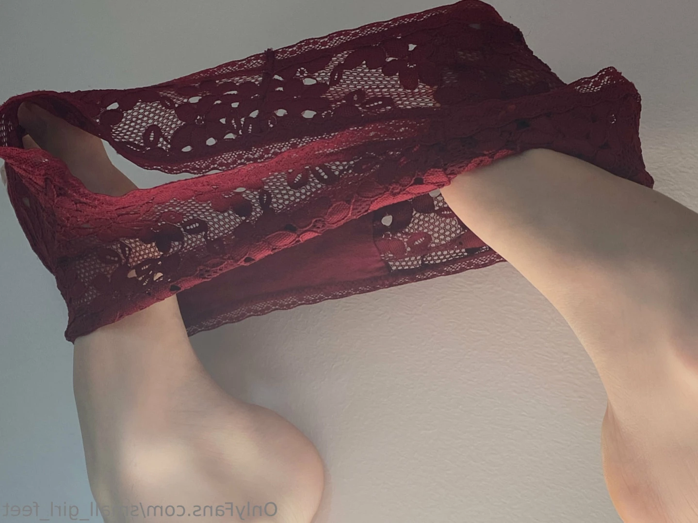 small_girl_feet Onlyfans leaked photo 14089941 on Hotleaks.tv