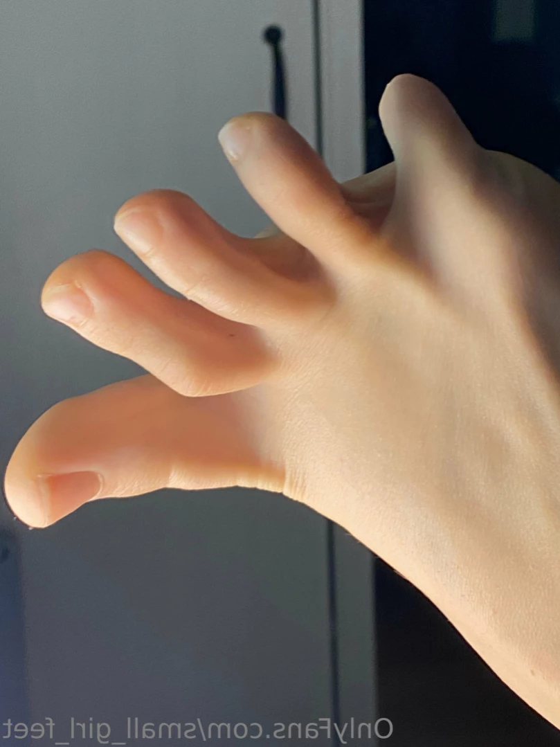 small_girl_feet Onlyfans leaked photo 14237061 on Hotleaks.tv