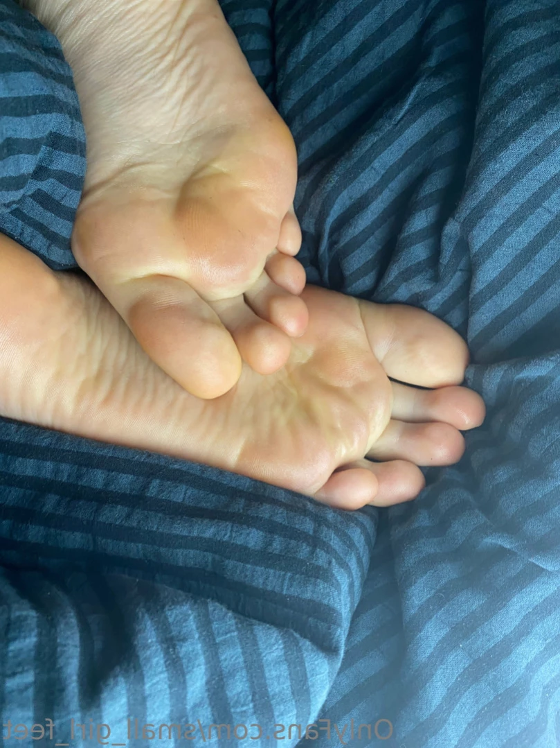 small_girl_feet Onlyfans leaked photo 14616863 on Hotleaks.tv