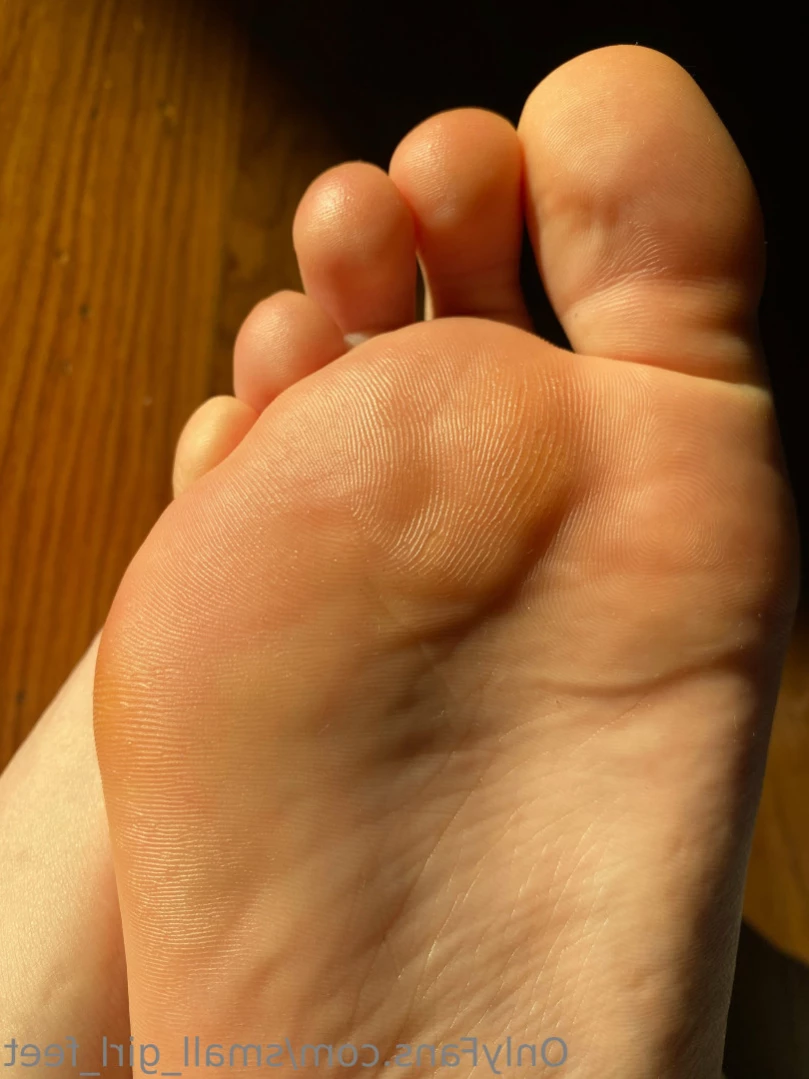 small_girl_feet Onlyfans leaked photo 14843890 on Hotleaks.tv