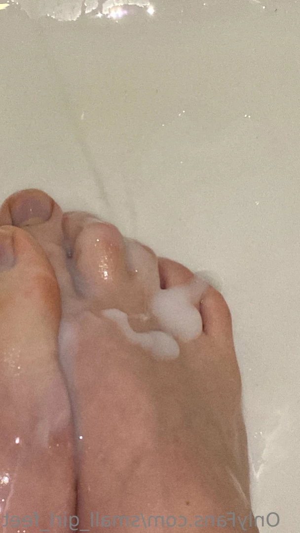 small_girl_feet Onlyfans leaked photo 15180087 on Hotleaks.tv