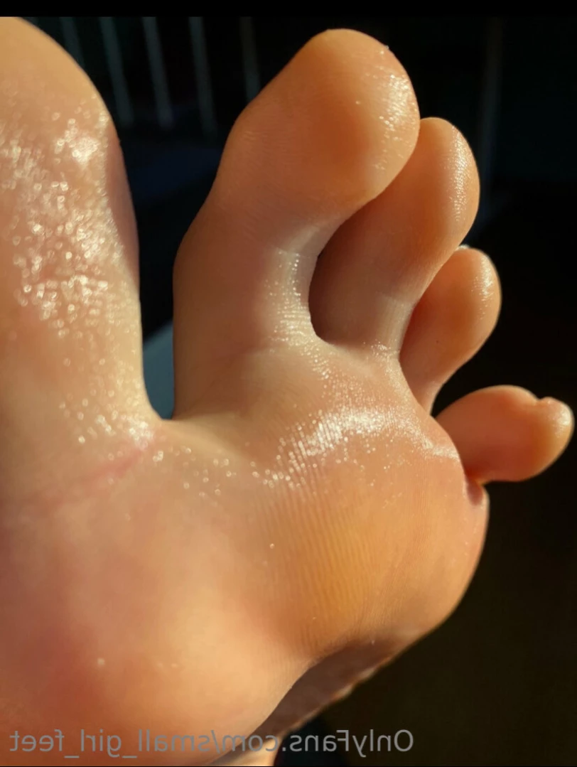 small_girl_feet Onlyfans leaked photo 15983288 on Hotleaks.tv