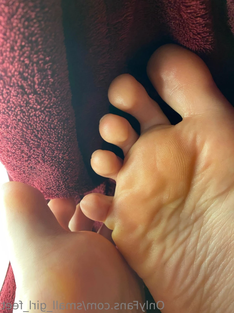 small_girl_feet Onlyfans leaked photo 15983292 on Hotleaks.tv