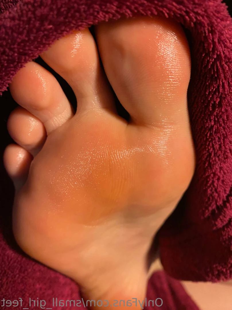 small_girl_feet Onlyfans leaked photo 16148461 on Hotleaks.tv