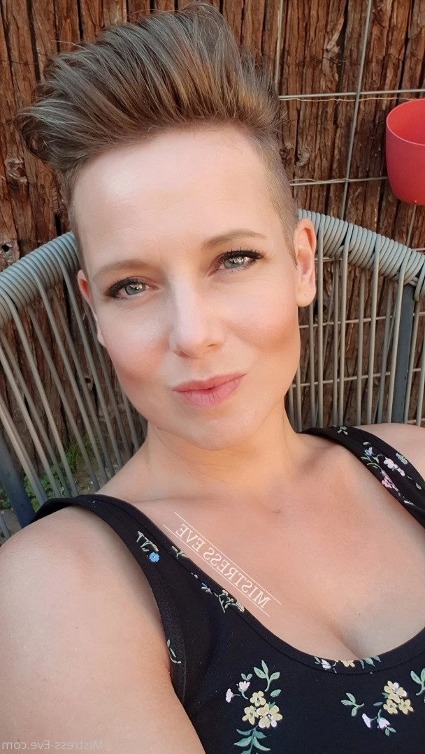 Mistress Eve [ mistress-eve ] Onlyfans leaked photo 822773 on Hotleaks.tv