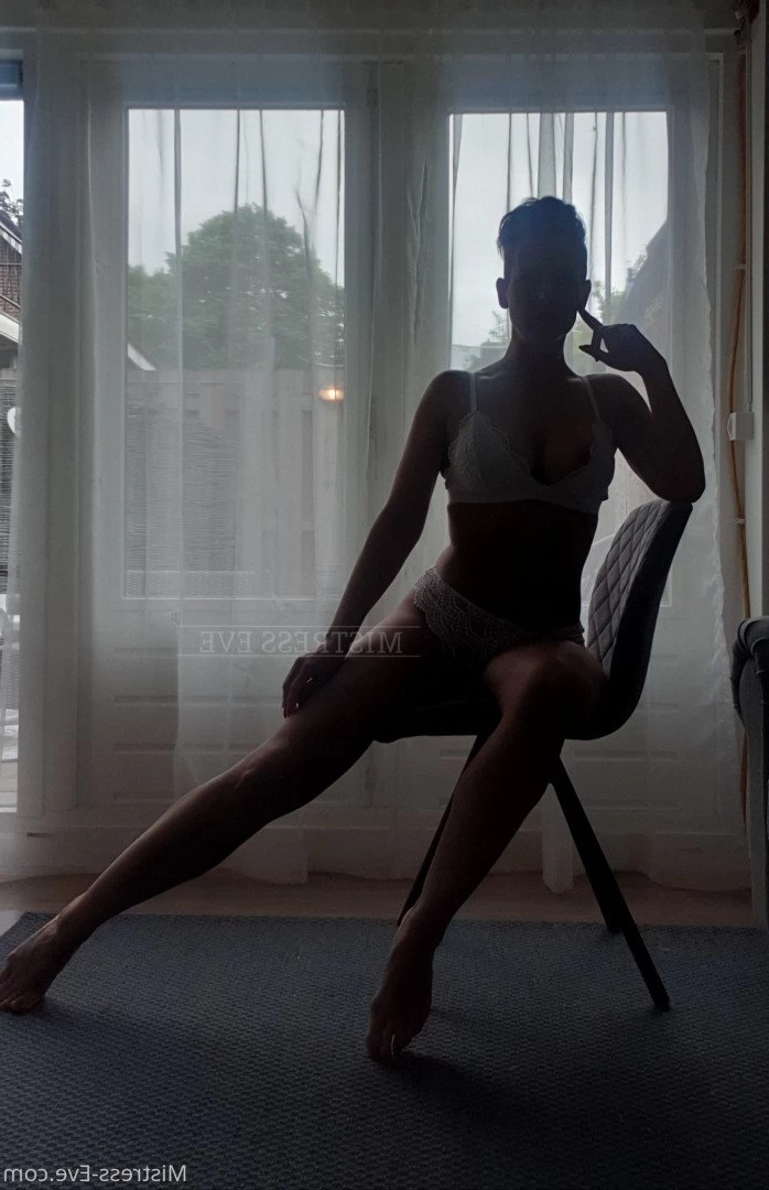 Mistress Eve [ mistress-eve ] Onlyfans leaked photo 823160 on Hotleaks.tv