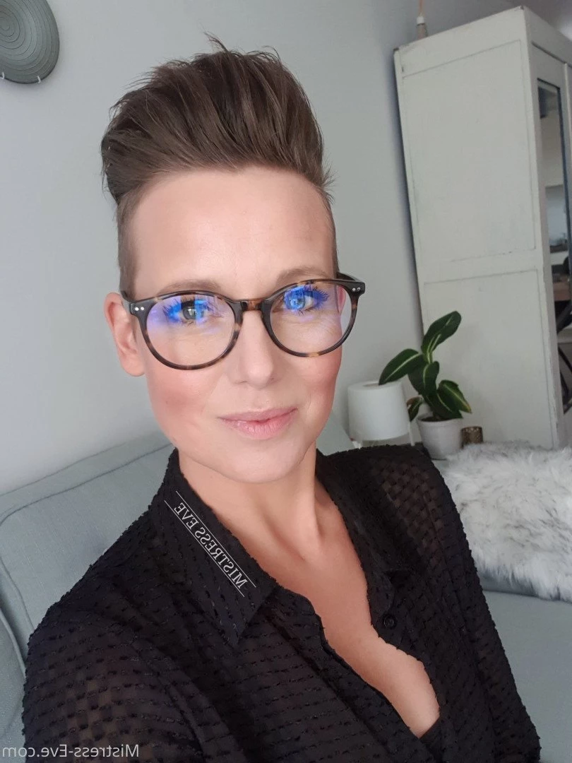 Mistress Eve [ mistress-eve ] Onlyfans leaked photo 823177 on Hotleaks.tv