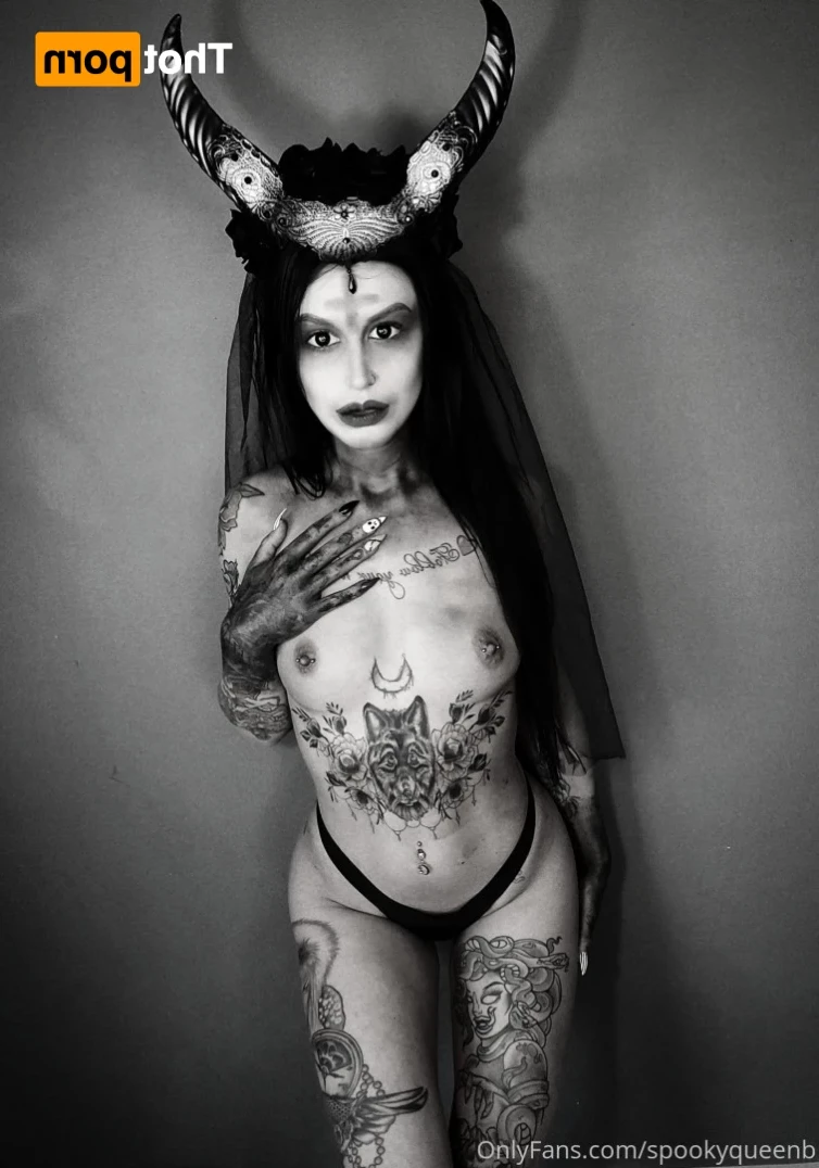 Spookyqueenb 😈🖤 [ spookyqueenb ] Onlyfans leaked photo 10914559 on Hotleaks.tv