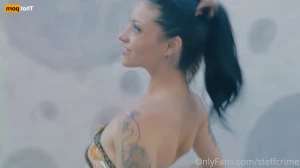 16045787