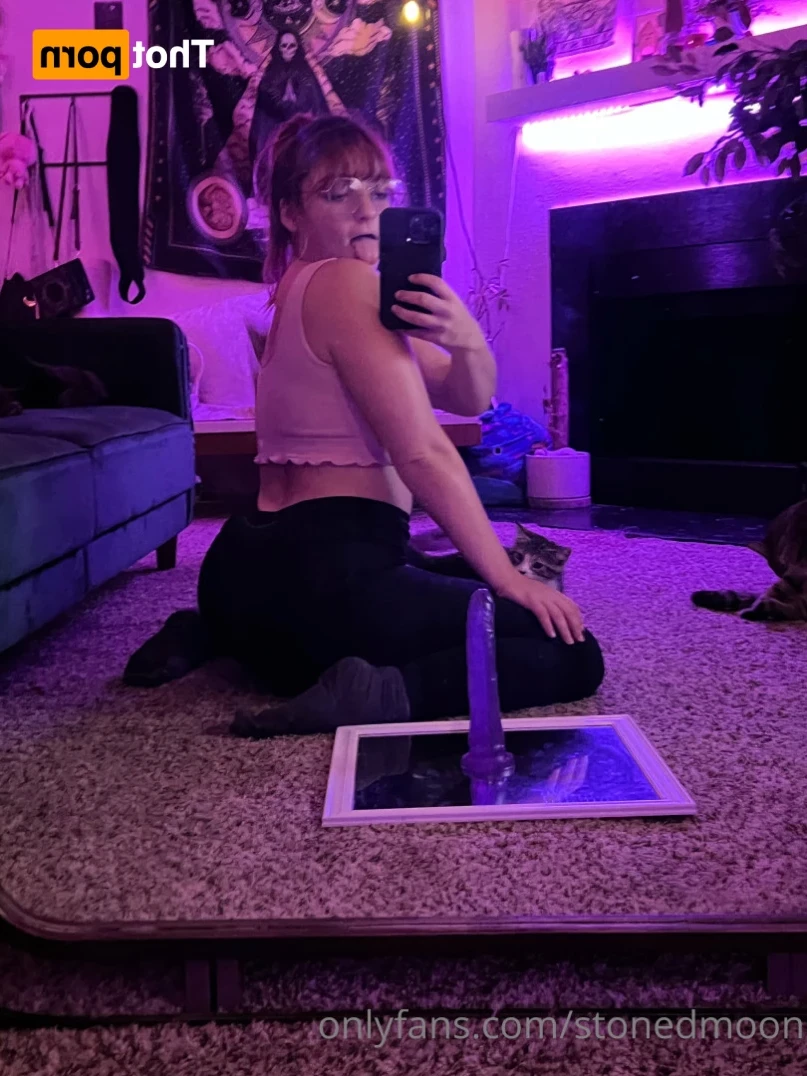 princess moon 🌙 [ stonedmoon ] Onlyfans leaked photo 11600558 on Hotleaks.tv