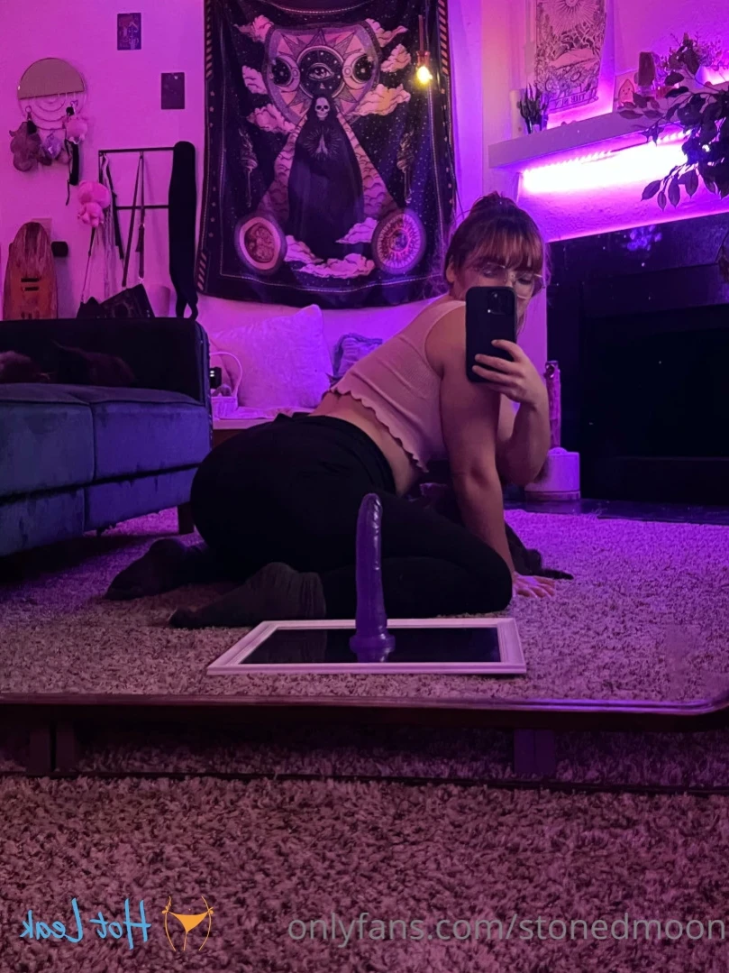 princess moon 🌙 [ stonedmoon ] Onlyfans leaked photo 11622588 on Hotleaks.tv