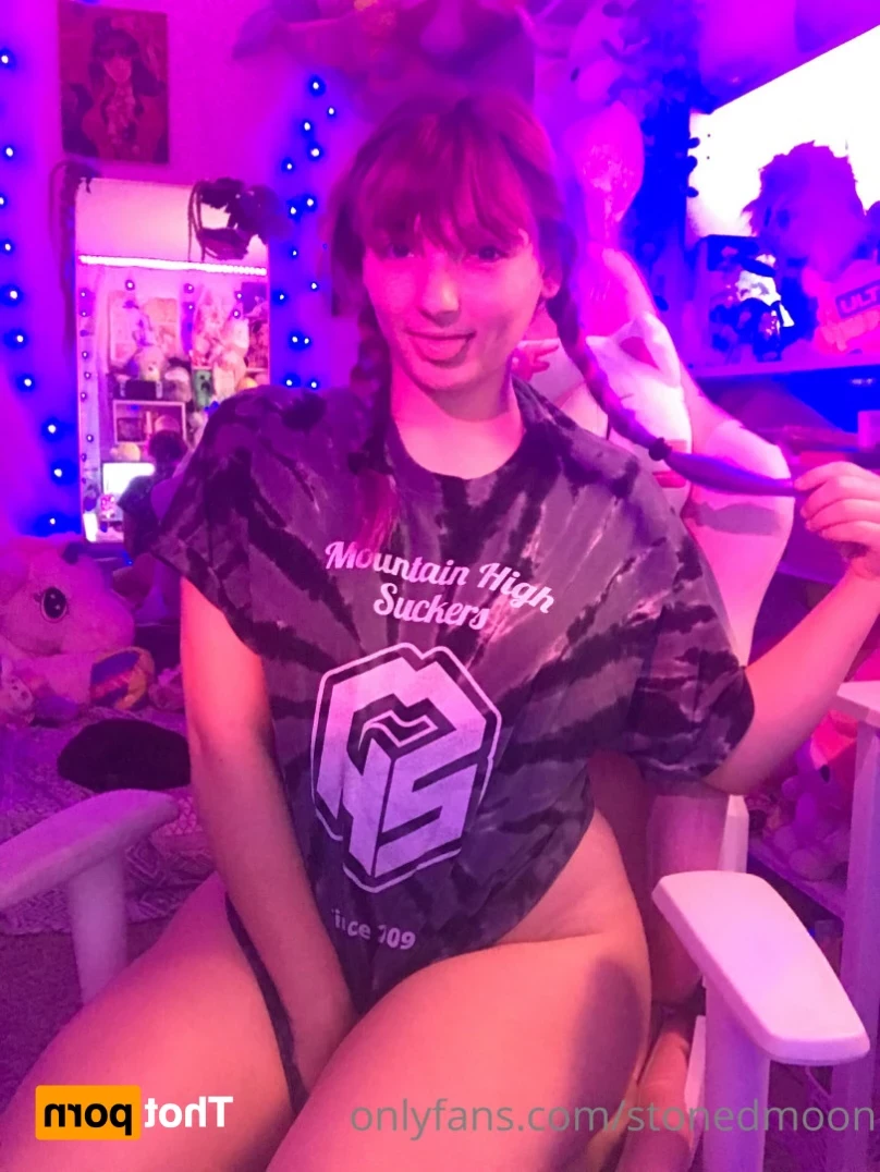princess moon 🌙 [ stonedmoon ] Onlyfans leaked photo 12412697 on Hotleaks.tv