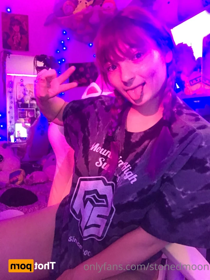 princess moon 🌙 [ stonedmoon ] Onlyfans leaked photo 12436099 on Hotleaks.tv