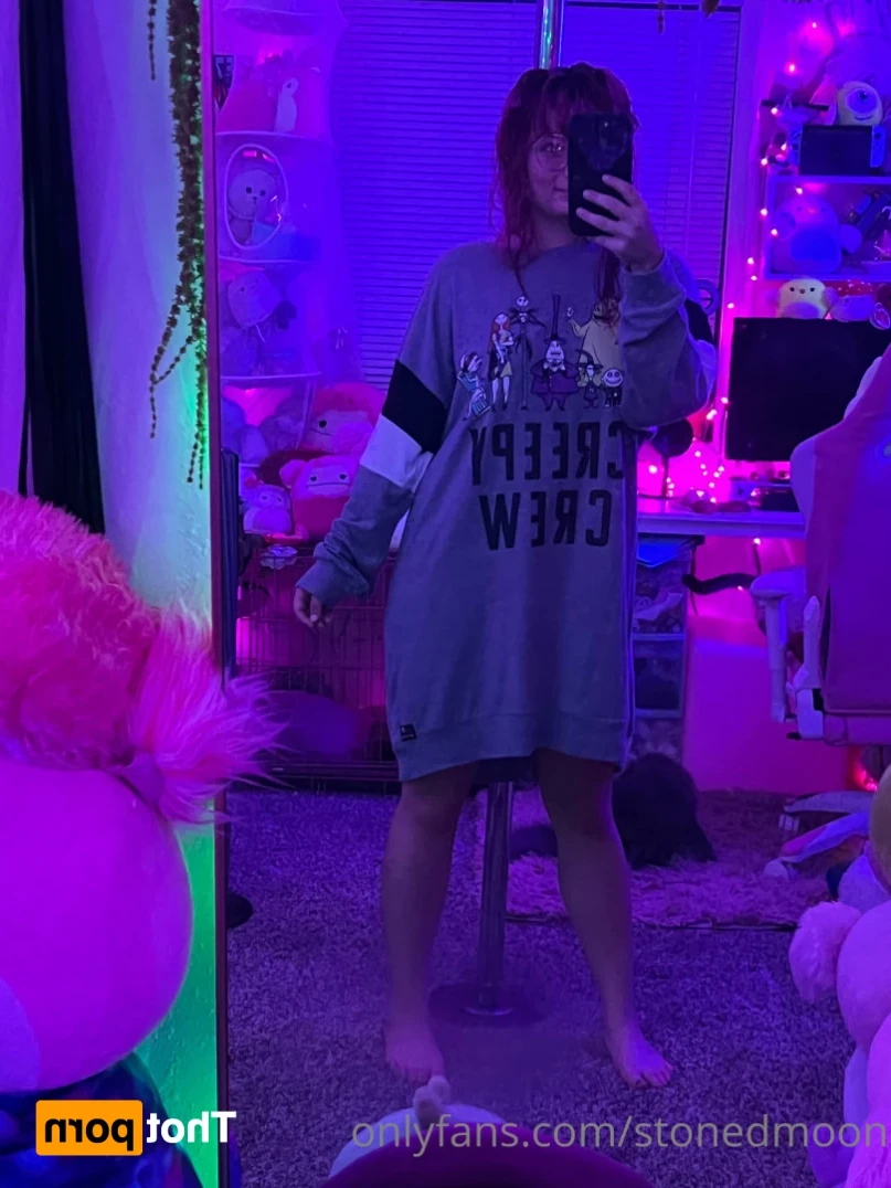princess moon 🌙 [ stonedmoon ] Onlyfans leaked photo 14924542 on Hotleaks.tv