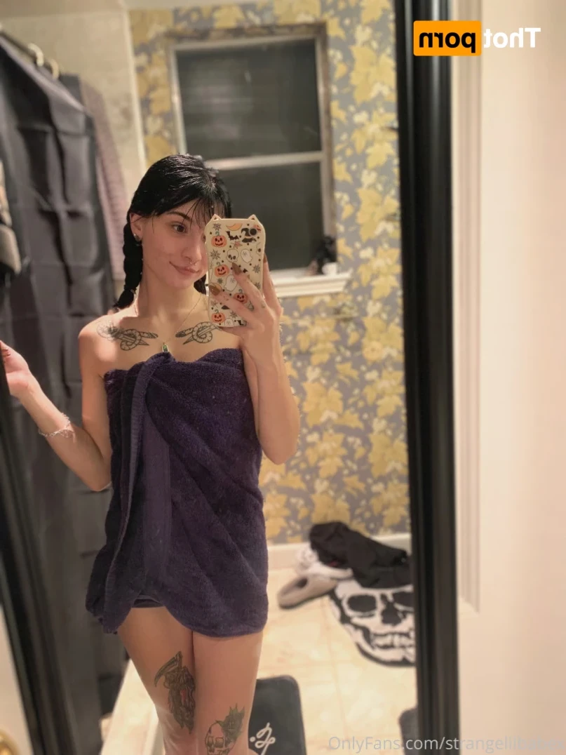 Goddess strange [ strangelilbabex ] Onlyfans leaked photo 14859566 on Hotleaks.tv