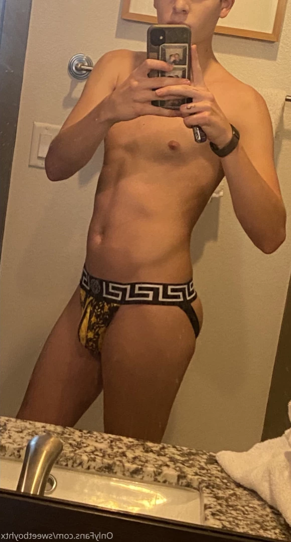 Sweet Boy [ sweetboyhtx ] Onlyfans leaked photo 12363128 on Hotleaks.tv