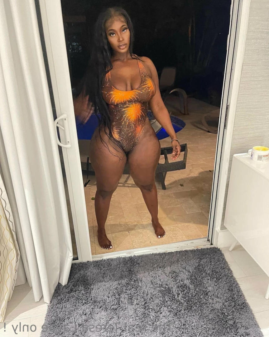 TeresaLavae [ teresalav ] Onlyfans leaked photo 12041999 on Hotleaks.tv