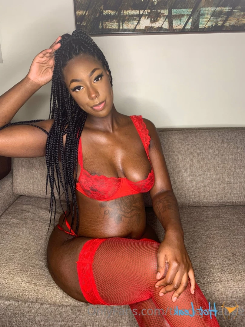 Dejababe🌹 [ thedejababee ] Onlyfans leaked photo 11924686 on Hotleaks.tv