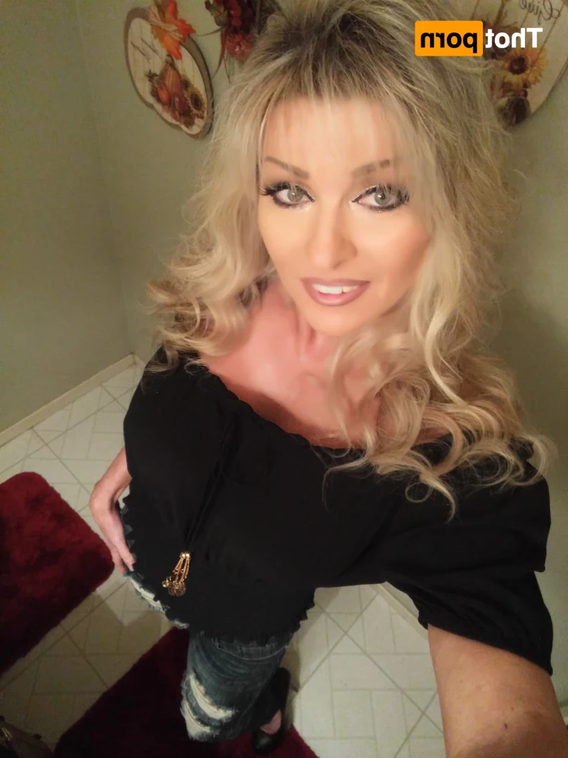 💋𝕋𝕙𝕖 𝕋𝕪𝕝𝕖𝕟𝕖 𝔹𝕦𝕔𝕜💋 [ thetylenebuck ] Onlyfans leaked photo 12692194 on Hotleaks.tv