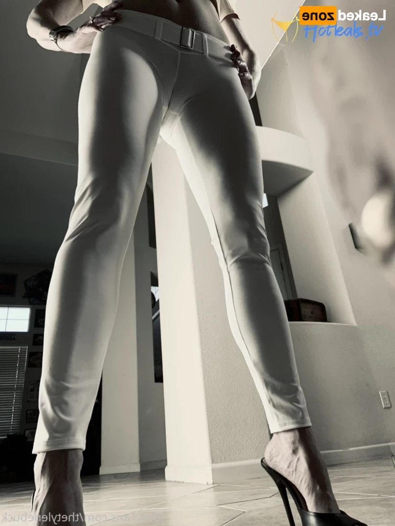 💋𝕋𝕙𝕖 𝕋𝕪𝕝𝕖𝕟𝕖 𝔹𝕦𝕔𝕜💋 [ thetylenebuck ] Onlyfans leaked photo 14674855 on Hotleaks.tv