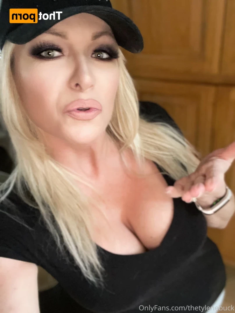 💋𝕋𝕙𝕖 𝕋𝕪𝕝𝕖𝕟𝕖 𝔹𝕦𝕔𝕜💋 [ thetylenebuck ] Onlyfans leaked photo 14915222 on Hotleaks.tv