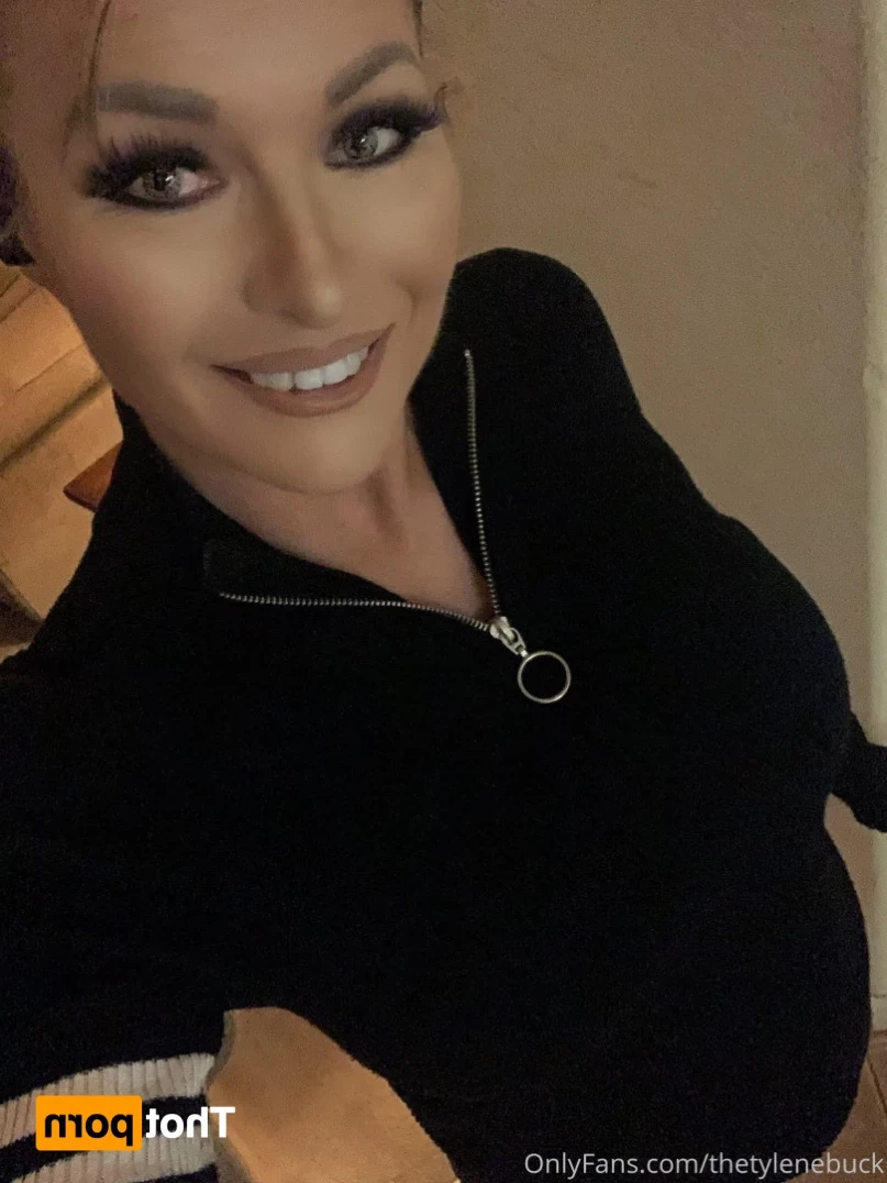 💋𝕋𝕙𝕖 𝕋𝕪𝕝𝕖𝕟𝕖 𝔹𝕦𝕔𝕜💋 [ thetylenebuck ] Onlyfans leaked photo 15842707 on Hotleaks.tv