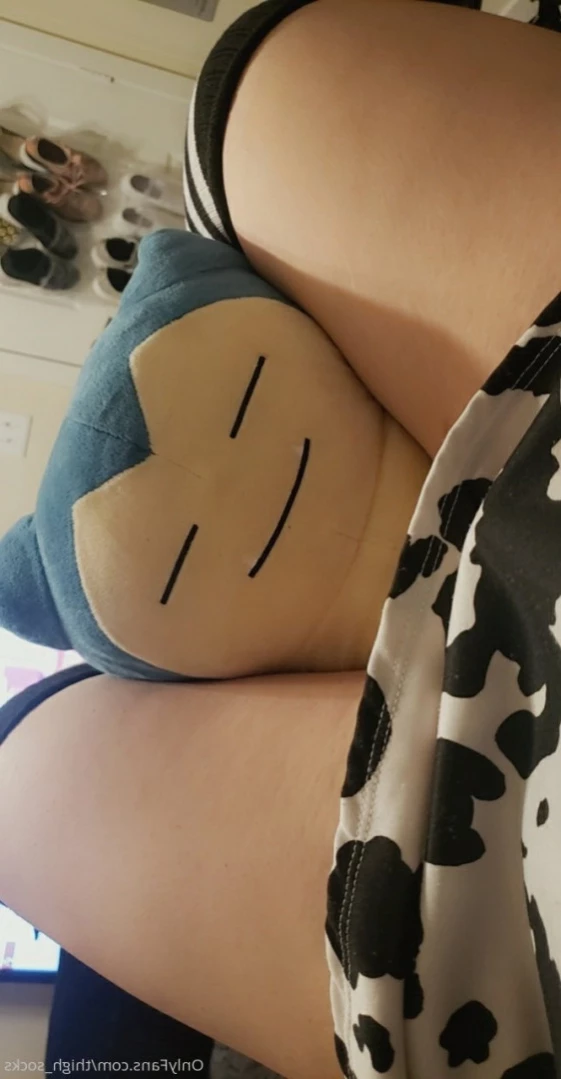Thigh_High_Wonderland [ thigh_socks ] Onlyfans leaked photo 15587919 on Hotleaks.tv