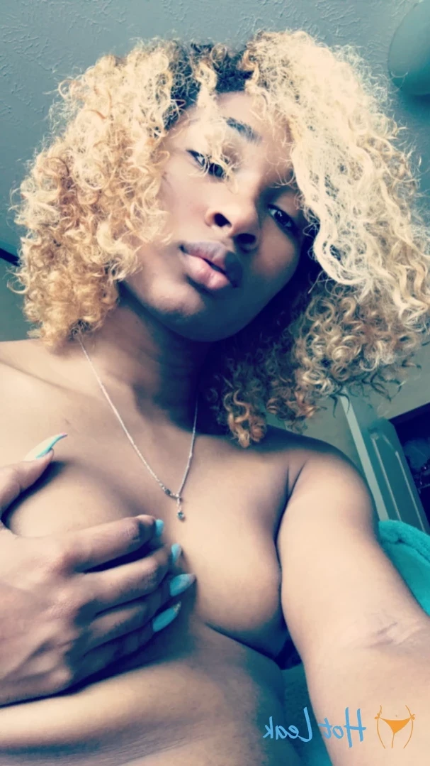 Tiffiny Azul [ tiffinyazul ] Onlyfans leaked photo 12330250 on Hotleaks.tv