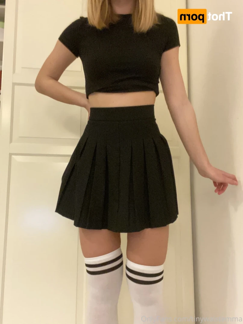 Emma [ tinywaistemma ] Onlyfans leaked photo 11605855 on Hotleaks.tv