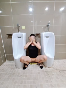 4625800