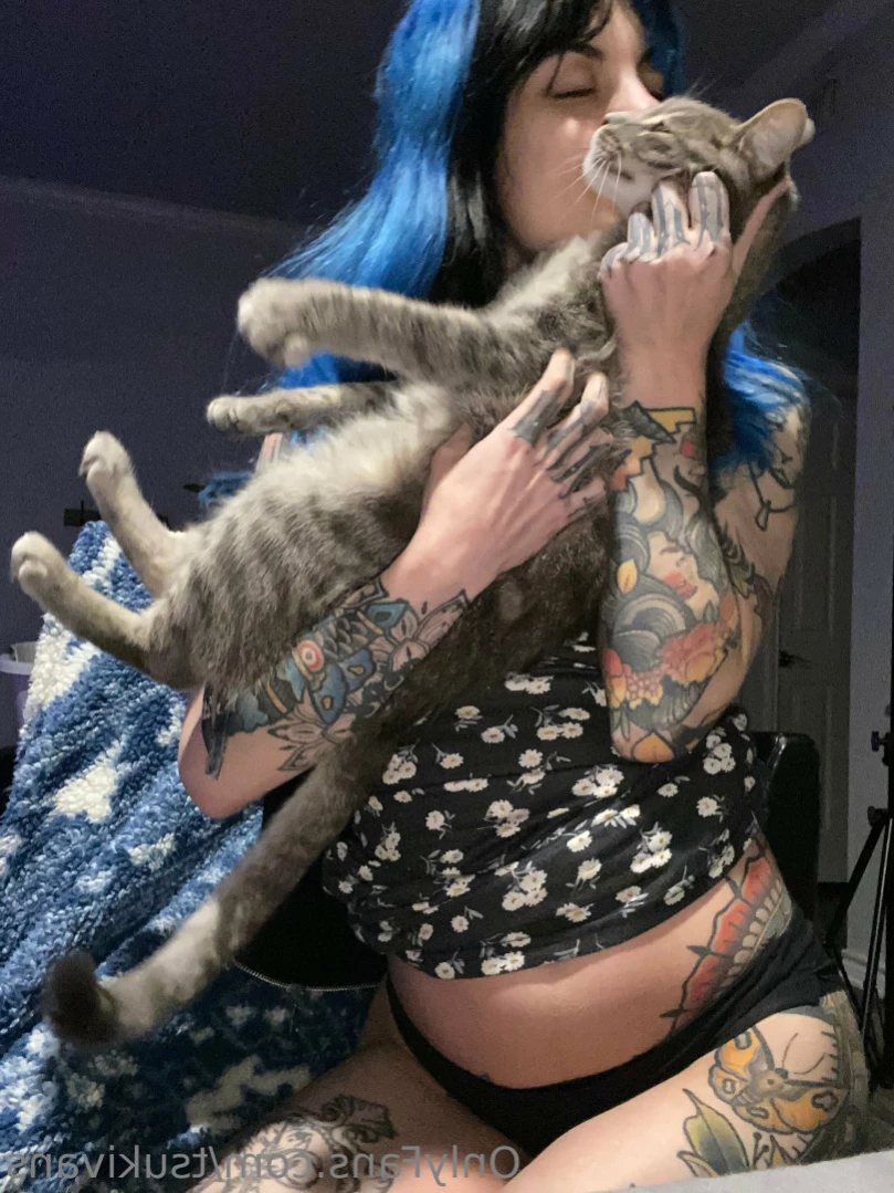 Tsuki Vans [ tsukivans ] Onlyfans leaked photo 12373897 on Hotleaks.tv