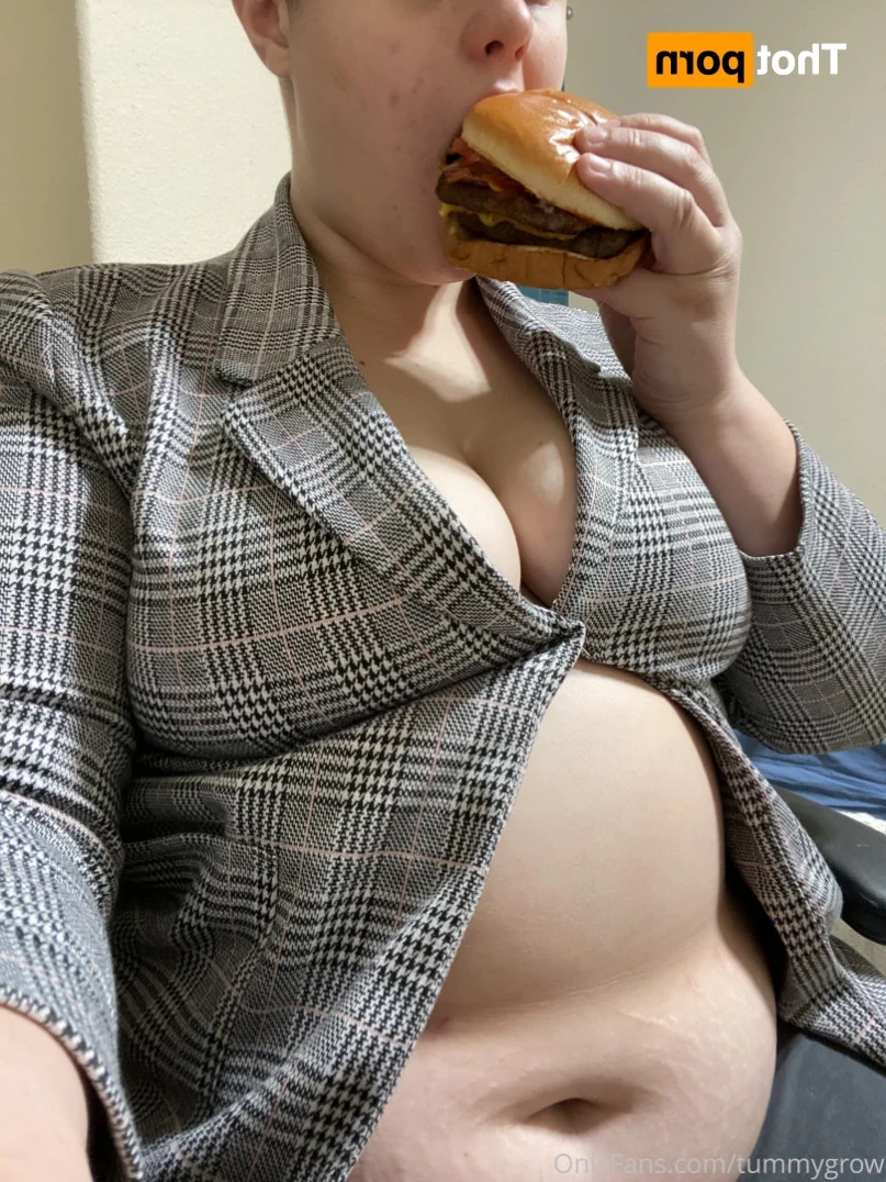 Tummy tum [ tummygrow ] Onlyfans leaked photo 12388005 on Hotleaks.tv