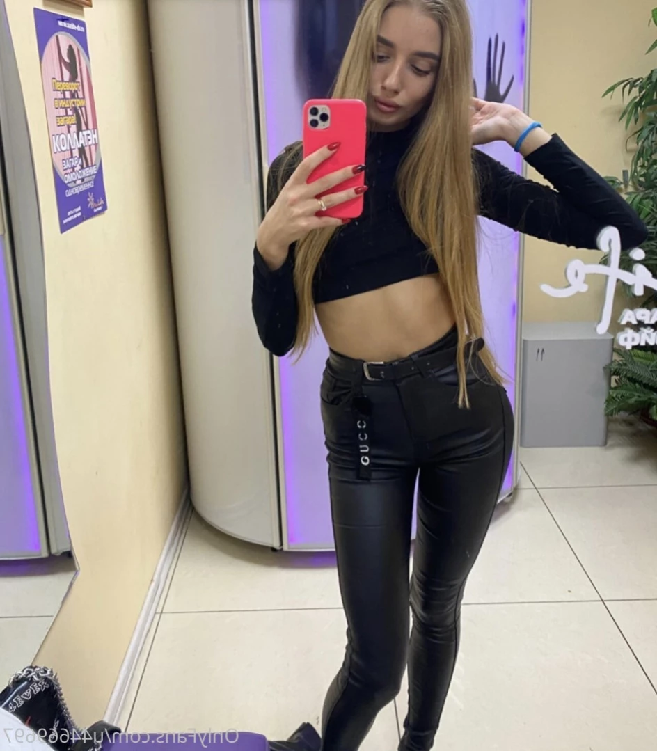 u44669697 Onlyfans leaked photo 12059027 on Hotleaks.tv