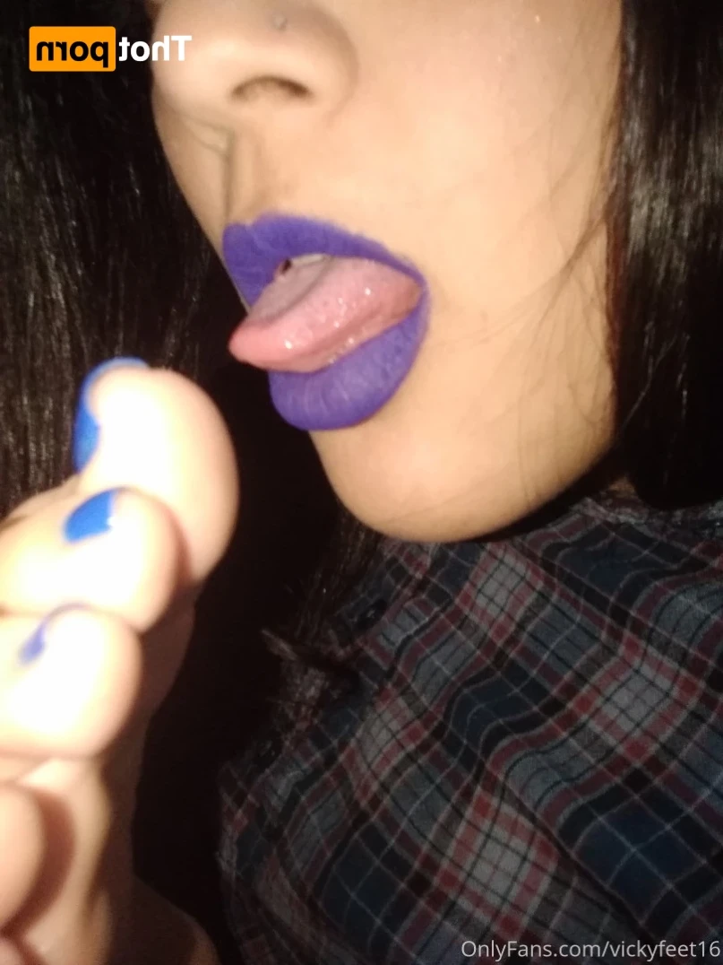 vickyfeet16 Onlyfans leaked photo 12402422 on Hotleaks.tv