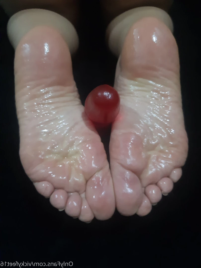 vickyfeet16 Onlyfans leaked photo 14625889 on Hotleaks.tv