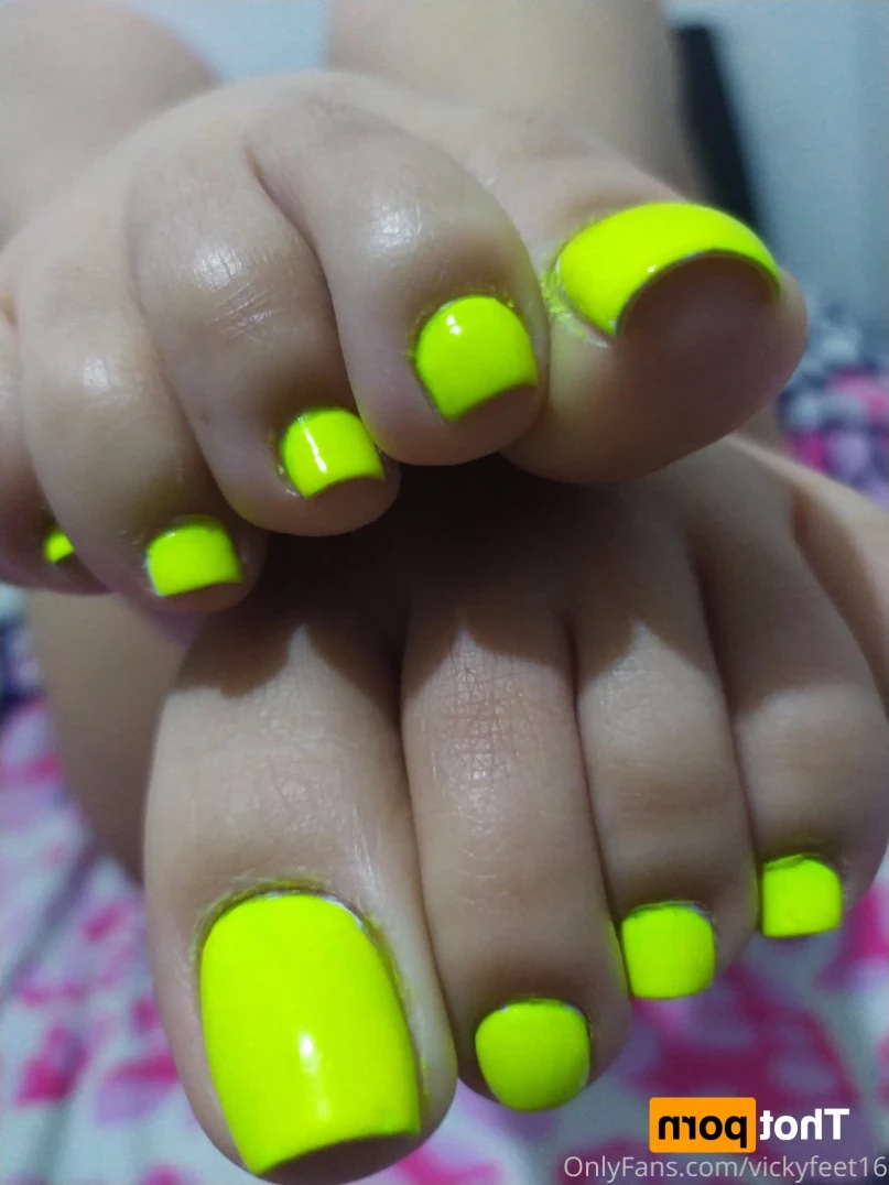 vickyfeet16 Onlyfans leaked photo 16057327 on Hotleaks.tv