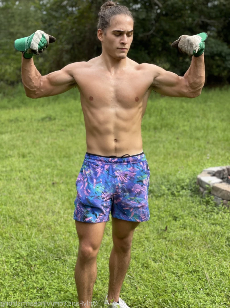 Vince [ vincearmstrong ] Onlyfans leaked photo 10909393 on Hotleaks.tv