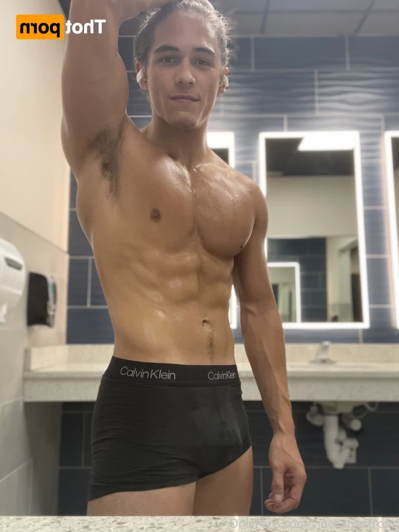 Vince [ vincearmstrong ] Onlyfans leaked photo 16015562 on Hotleaks.tv