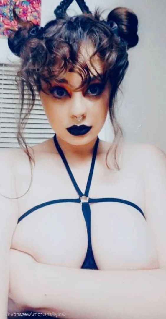 wesandv420 Onlyfans leaked photo 12305716 on Hotleaks.tv