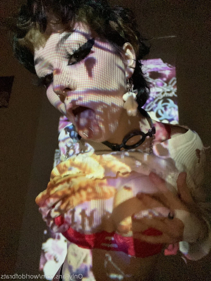 𝙩𝙞𝙣𝙠 ✧ [ worldofbrats ] Onlyfans leaked photo 11977014 on Hotleaks.tv