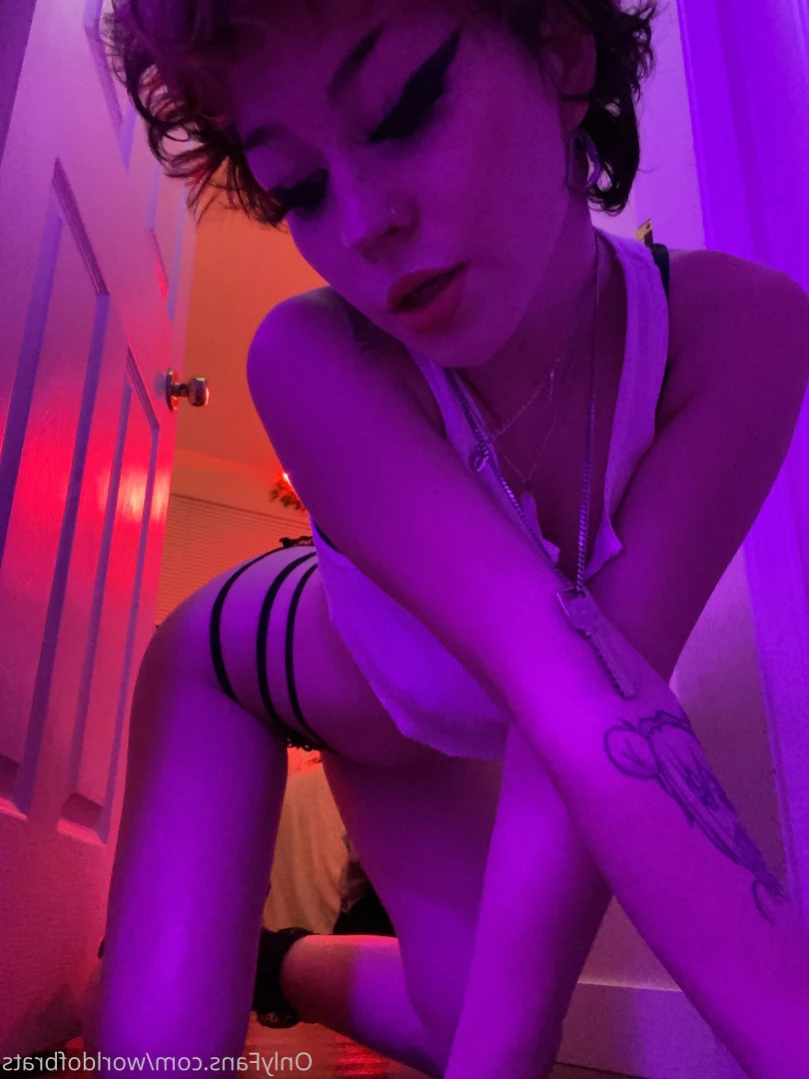 𝙩𝙞𝙣𝙠 ✧ [ worldofbrats ] Onlyfans leaked photo 12078648 on Hotleaks.tv